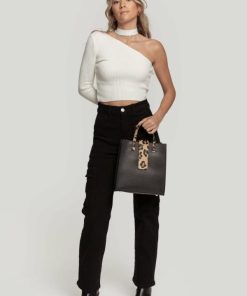 Outfitport.shop4f846658f2 1