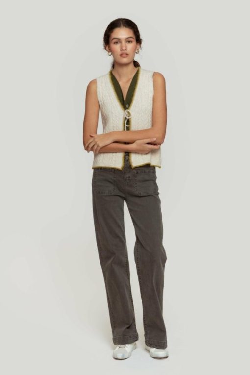 Outfitport.shopa5b8b9f948 2