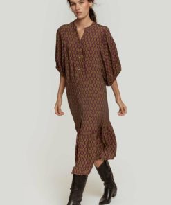 Outfitport.shope94b80c135 1