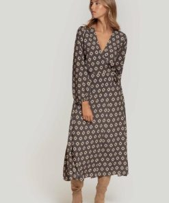 Outfitport.shopf67d750c2a 1